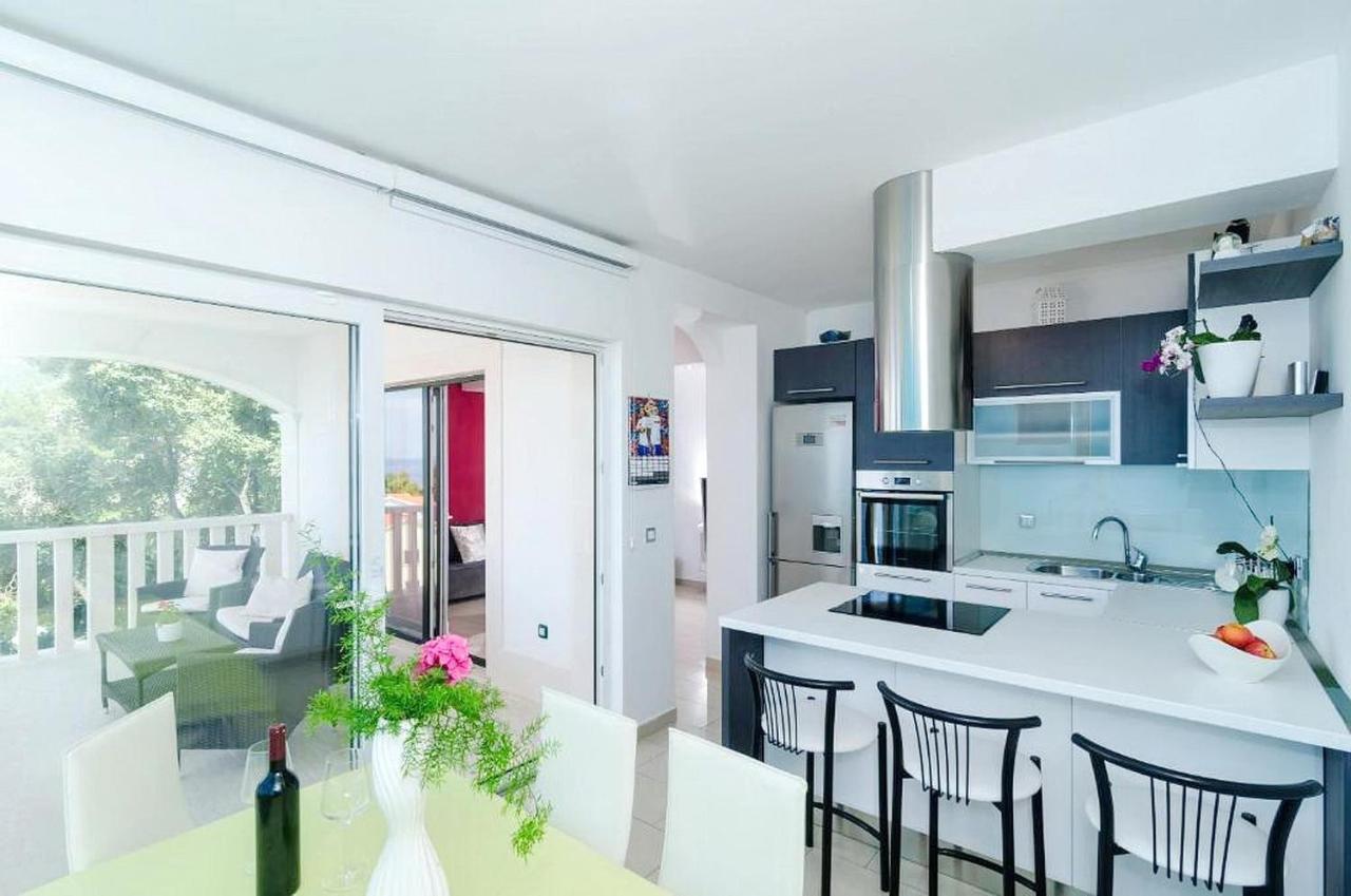 Apartments Villa Bella Vista Gornji Dingac Екстер'єр фото